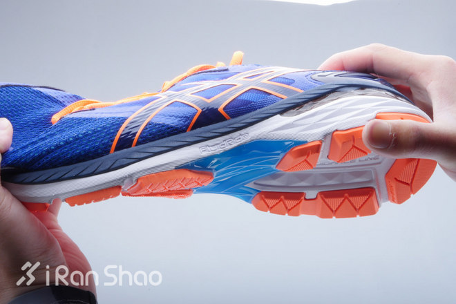 开箱｜ASICS GT2000 4 跑鞋界的老戏骨