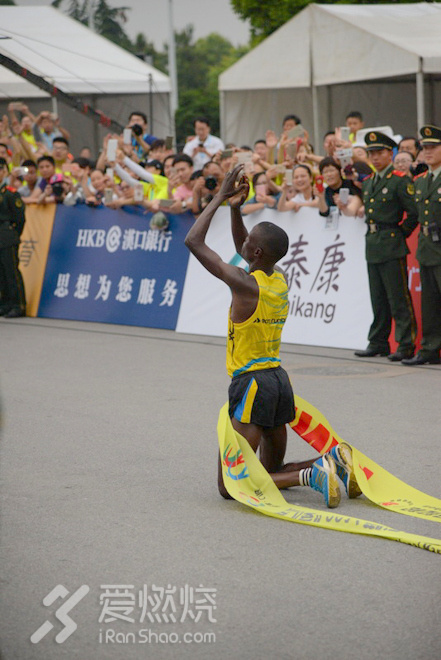 你的微笑最动人 2016荆门国际马拉松