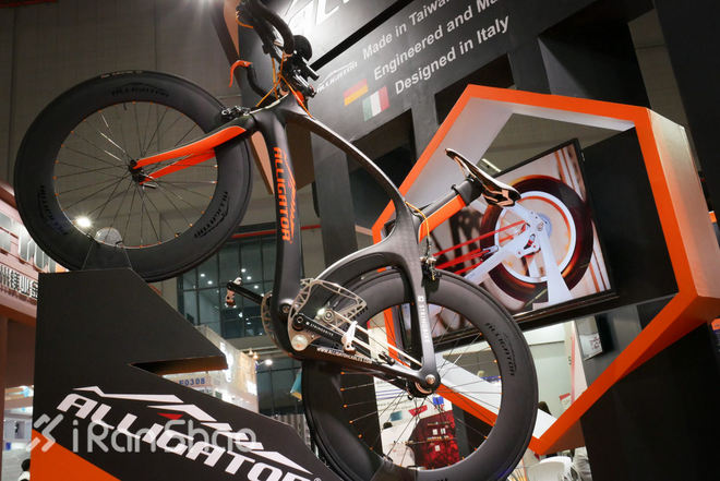 装备 | 盘点自行车展中那些人气铁三车