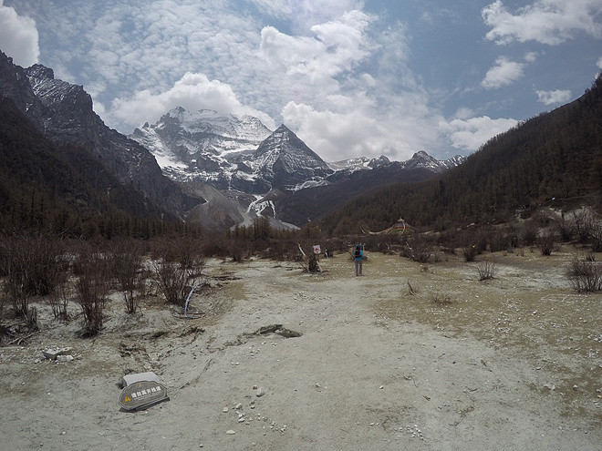 天空之外，亚丁觐山