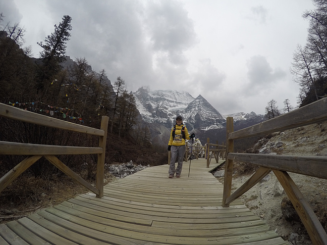 天空之外，亚丁觐山