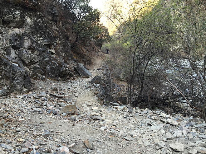 天空之外，亚丁觐山