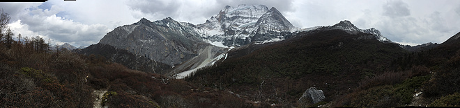 天空之外，亚丁觐山