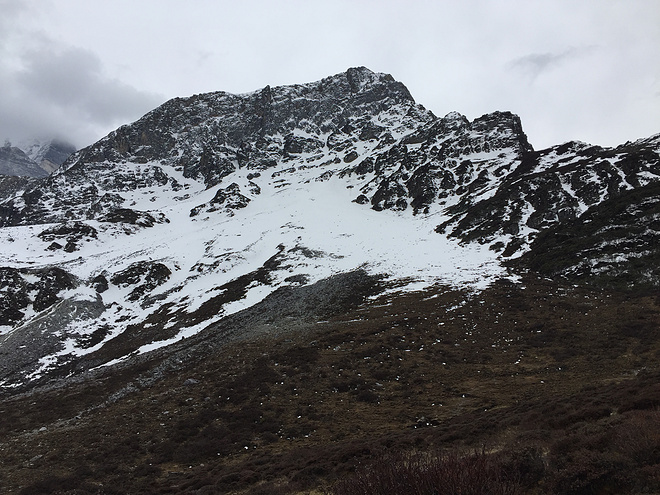 天空之外，亚丁觐山