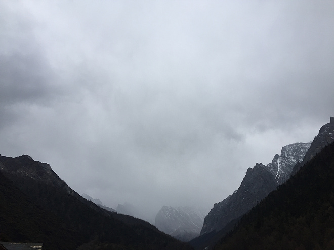 天空之外，亚丁觐山