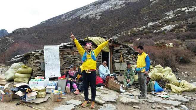天空之外，亚丁觐山