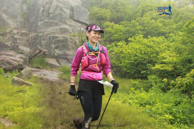 与山峦相恋，共人生风景
