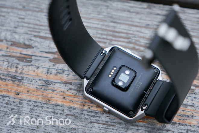 开箱 | Fitbit Blaze 就做不一样的智能运动手表