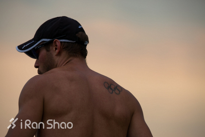 人物 | 尼克·西蒙兹：美国精英跑者中的“死磕派”维权斗士