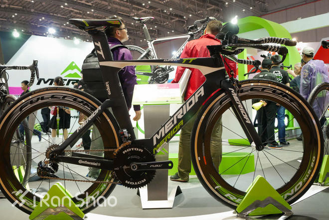 装备 | 盘点自行车展中那些人气铁三车