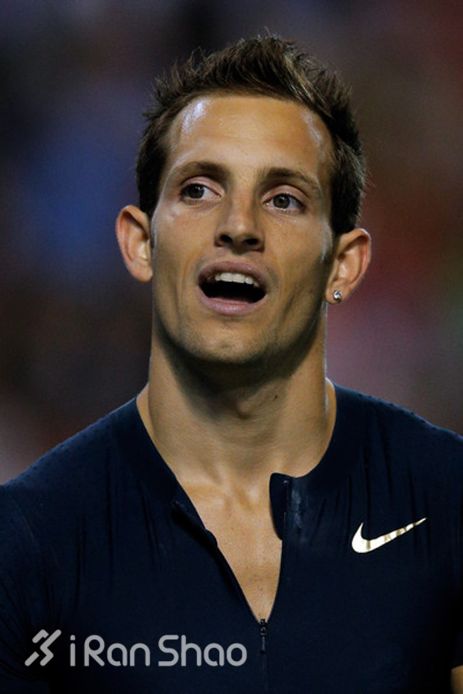 人物 | 克服引力 撑向蓝天：撑杆跳和雷诺拉维莱涅 （下）