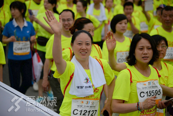 你的微笑最动人 2016荆门国际马拉松