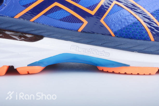 开箱｜ASICS GT2000 4 跑鞋界的老戏骨