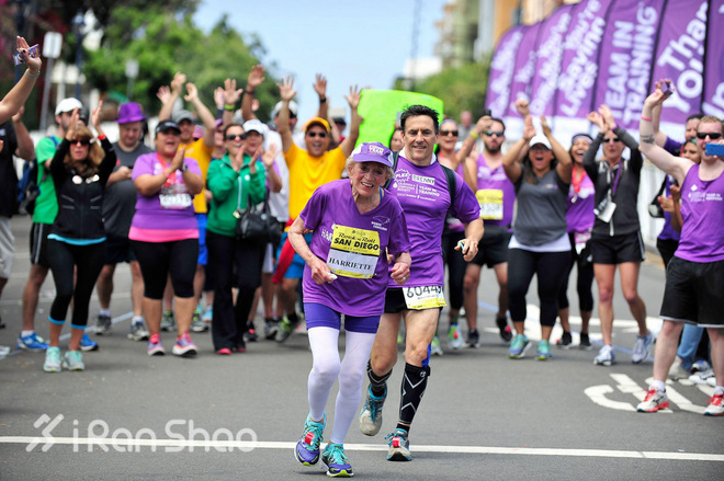 不怕路长 只怕心老 那些让人膜拜的高龄跑者