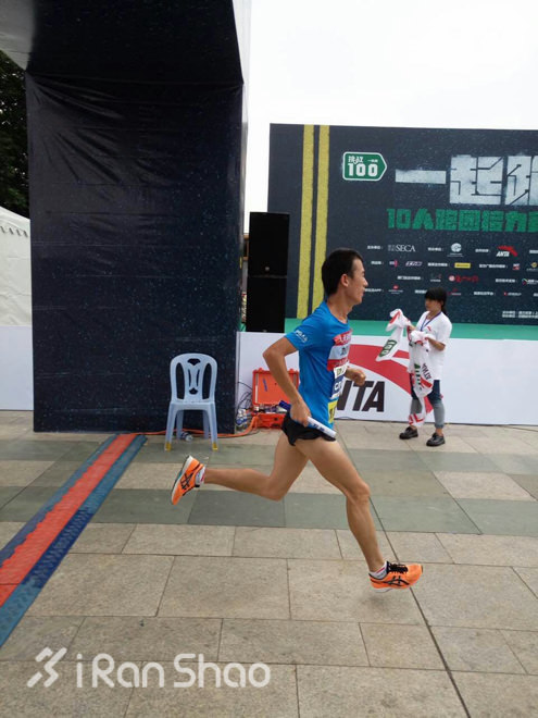 人物 | 4周4全马 三进2:40：中国赏金跑者刘路峰