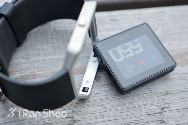 开箱 | Fitbit Blaze 就做不一样的智能运动手表