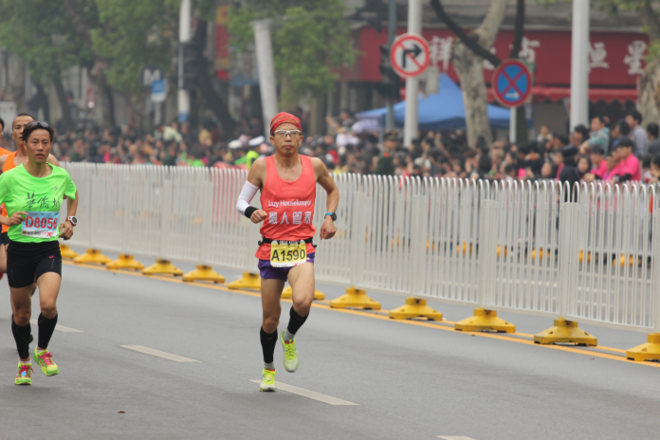 来来来，干了这杯热干面                   --------记我的2016武汉马拉松