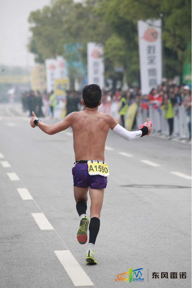 来来来，干了这杯热干面                   --------记我的2016武汉马拉松