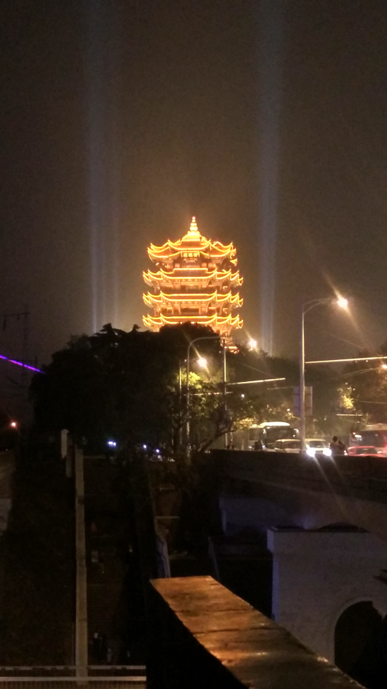 来来来，干了这杯热干面                   --------记我的2016武汉马拉松