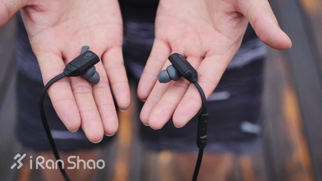 配件 | Skullcandy xtFree 极致轻量的小鲜肉耳机