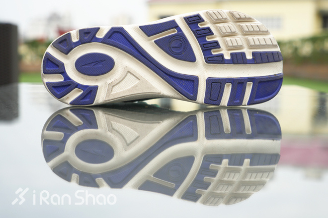 跑鞋 | 除了那双烂大街的  Altra今年也有双小绿鞋