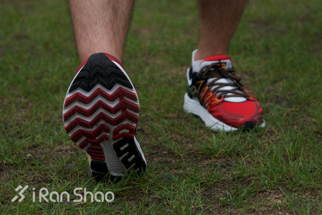 跑鞋 | SAUCONY 圣康尼 HURRICANE ISO 2 你若踩得动它就是天命