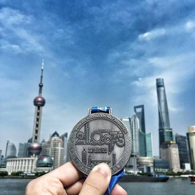 年中盘点 |  马拉松完赛品 你中奖了还是中招了？