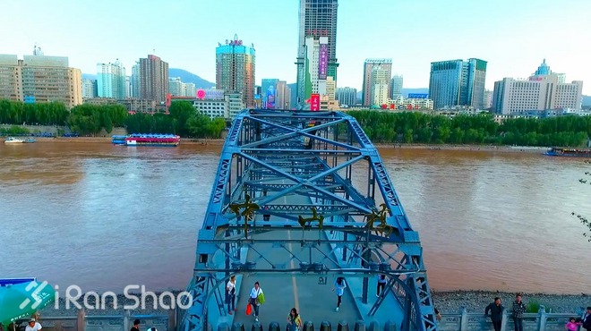 兰马 │一座爱恨分明的城 一场荡气回肠的马拉松