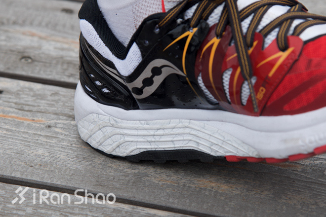 跑鞋 | SAUCONY 圣康尼 HURRICANE ISO 2 你若踩得动它就是天命