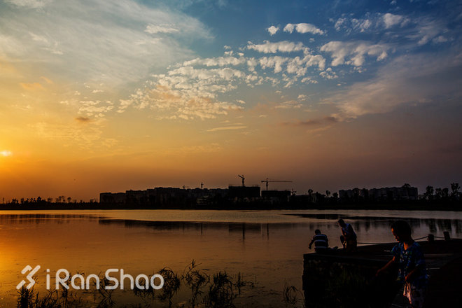 跑过成都的“那一坨”