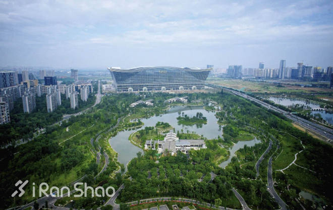 跑过成都的“那一坨”