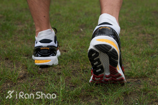 跑鞋 | SAUCONY 圣康尼 HURRICANE ISO 2 你若踩得动它就是天命