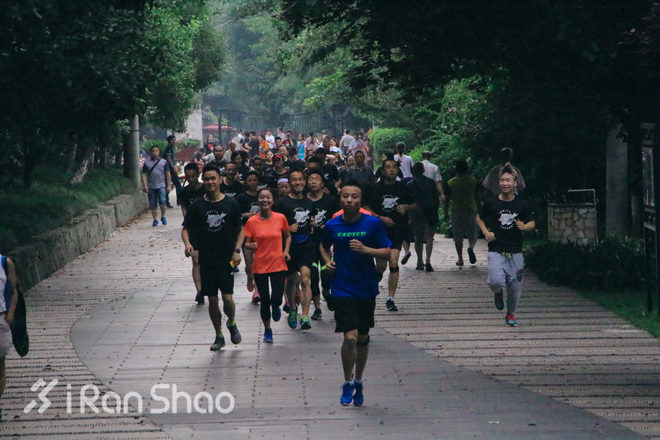 领跑成都 | 约跑，就得来真的