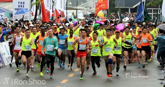 人物 | 断臂跑者任耀：被命运夺去双手，用跑步改写人生