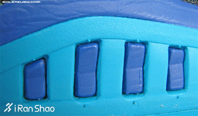 科普 | 跑鞋鞋底里的奥秘