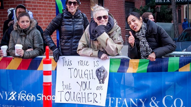 回顾 | 活久见！马拉松赛道的标语满是套路啊