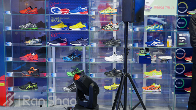 现场 | 淮海路战局 这次轮到ASICS出马了