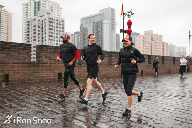 人物 | 扎克伯格比你聪明有钱，马拉松可能也比你跑得快