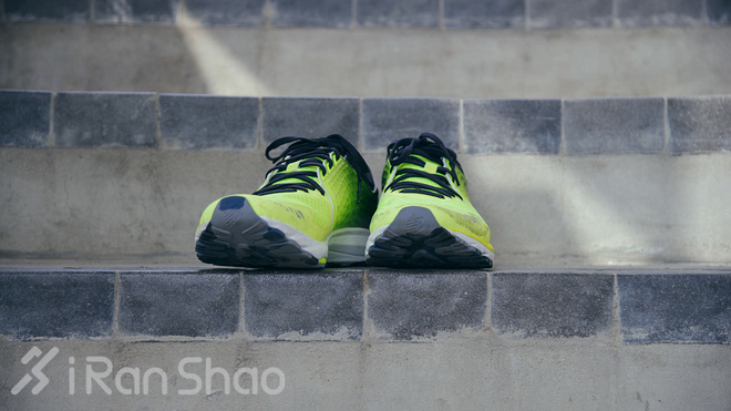 跑鞋 | New Balance Vazee 2090 是时候进入氮气缓冲时代了