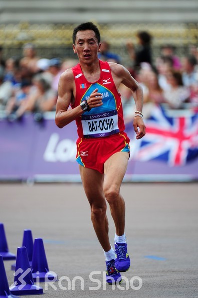 现场 | 2016金岸马：川内优辉被秒杀 他妈首马3:48