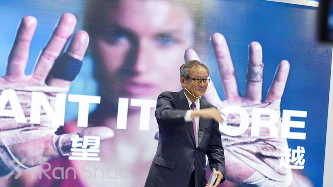 现场 | 淮海路战局 这次轮到ASICS出马了