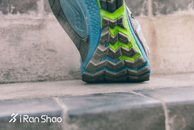 跑鞋 | 轻改变了什么 Saucony Zealot ISO 2慢跑评测