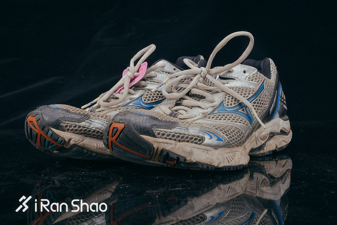 科普 | 这些跑过500+公里的鞋最后都变成了这样