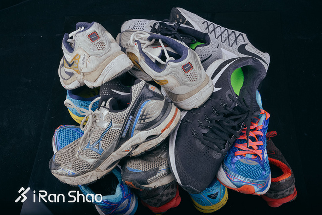 科普 | 这些跑过500+公里的鞋最后都变成了这样