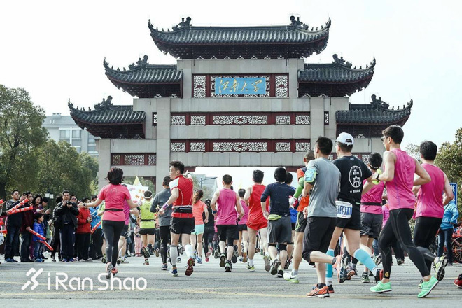 你负责像博尔特一样奔跑 我负责为你提供贴心服务