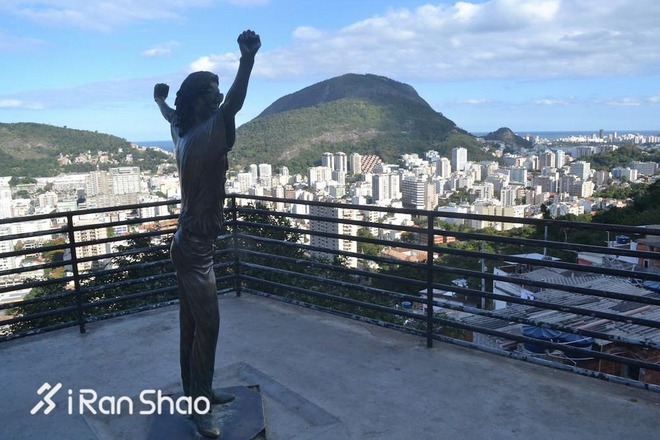 里约奥运 | 走出聚光灯下的阴影  照亮贫民窟里的体育梦