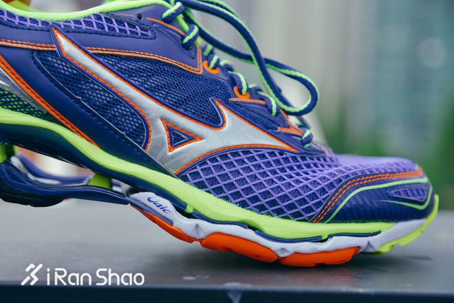 开箱 | Mizuno Wave Creation 18 机械缓震玩的就是心跳