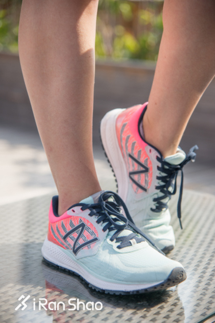 疾风闪过 加速不停 | 小白跑者New Balance Vazee 体验全记录