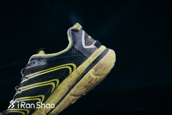 科普 | 这些跑过500+公里的鞋最后都变成了这样