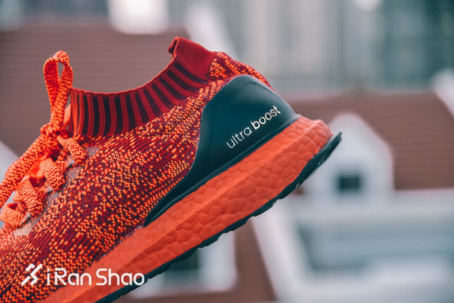 跑鞋 | 漫步月球和最潮跑鞋的故事 Nike LunarEpic Flyknit Low与adidas UltraBOOST Uncaged对比评测